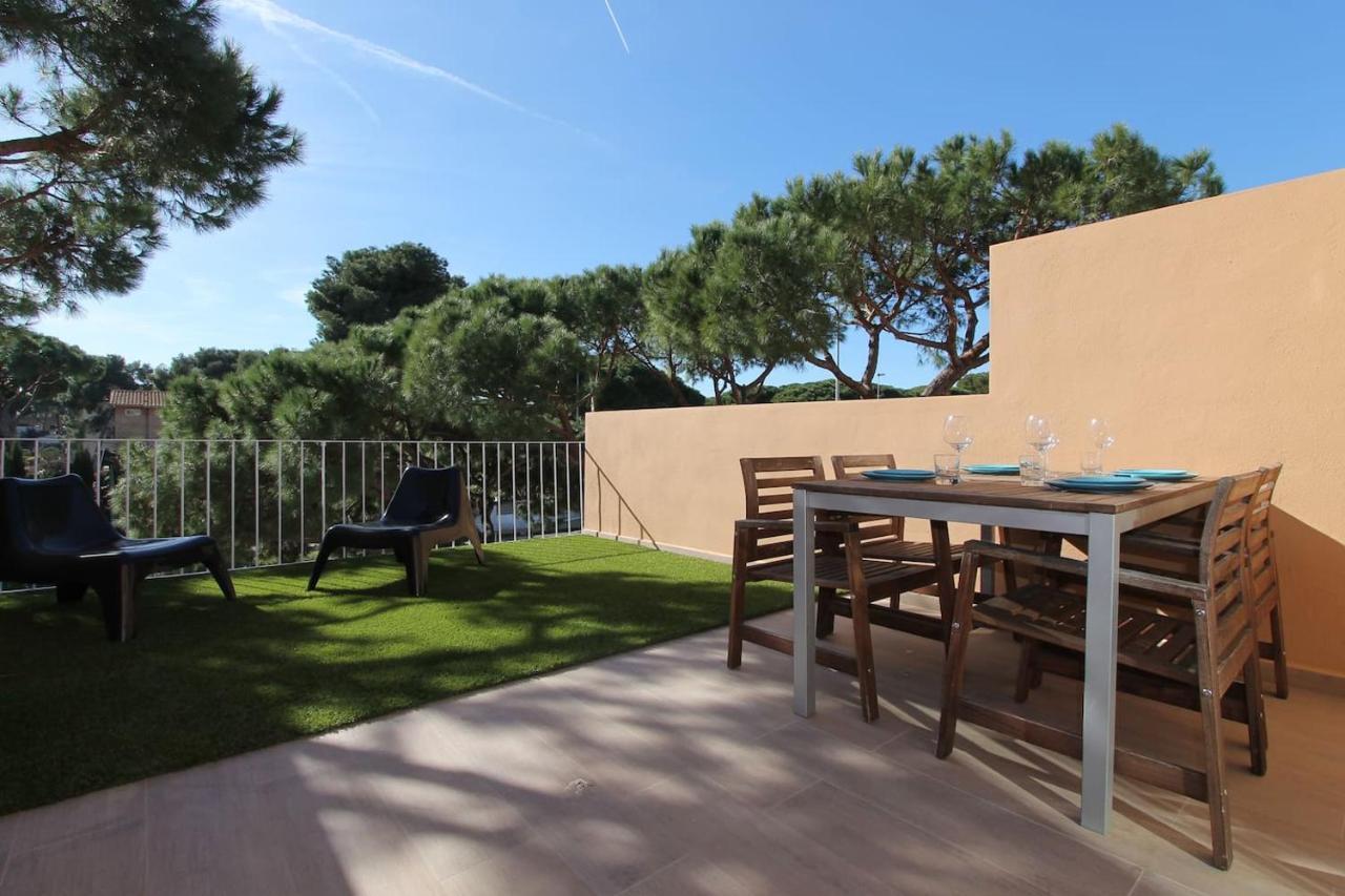 Petit Bijou - Beach Apartment III Castelldefels Eksteriør billede