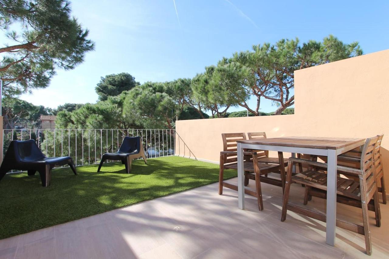 Petit Bijou - Beach Apartment III Castelldefels Eksteriør billede